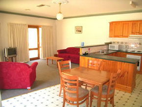 Campaspe Lodge - Accommodation Sunshine Coast 1