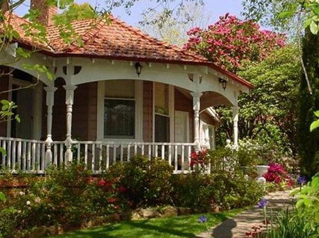 Leura NSW Accommodation Sunshine Coast