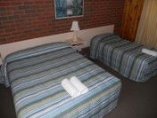 KY COUNTRY ROADS MOTOR INN - Accommodation Sunshine Coast 3