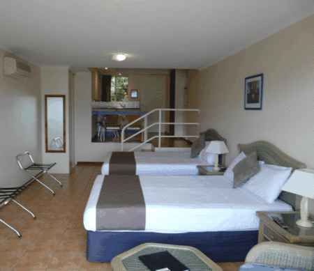 Sunlit Waters Studio Apartments - Accommodation Sunshine Coast 5