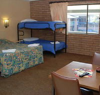 Oasis By The Lake - Accommodation Sunshine Coast