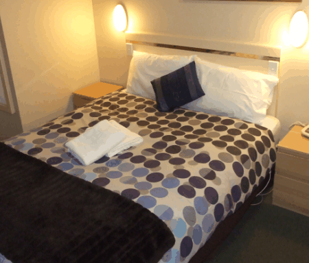 Lilac City Motor Inn & Streakhouse - Accommodation Sunshine Coast 2