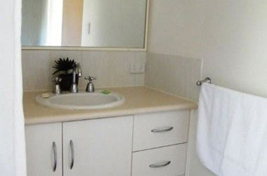 Clarks Beach Apartment - Accommodation Sunshine Coast 2