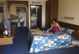 Dog Rock Motel - Accommodation Sunshine Coast 3