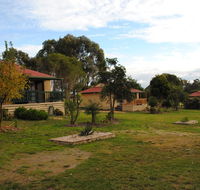 Lakes Entrance Country Cottages - Accommodation Sunshine Coast