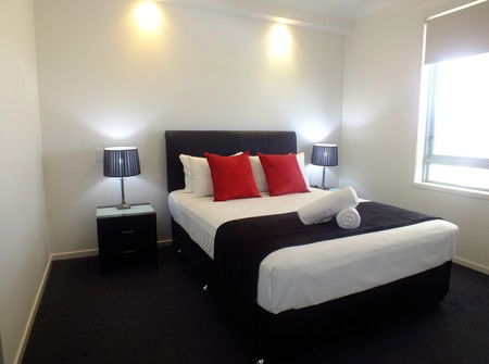 Pacific Marina Apartments - Accommodation Sunshine Coast 7