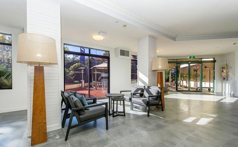 Alpha Hotel Canberra - Accommodation Sunshine Coast 1