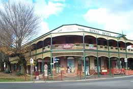 Royal Hotel Daylesford - Accommodation Sunshine Coast 0