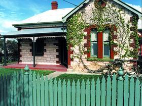 Naracoorte Cottages - Smith Street Villa - Accommodation Sunshine Coast 0