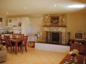 Sherwood Cottages Country Retreat - Accommodation Sunshine Coast 0