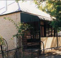 Wild Olive Cottage - Accommodation Sunshine Coast