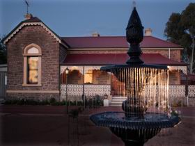 Oldham House - Accommodation Sunshine Coast 0