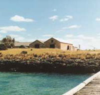 Mt Dutton Bay Woolshed Hostel - Accommodation Sunshine Coast