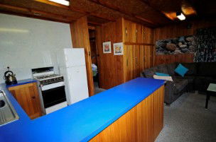 Moving Waters Self Contained Moored Houseboat - Accommodation Sunshine Coast 5