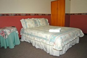James Hotel - Accommodation Sunshine Coast 0