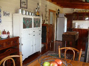 Westeria Cottage - Accommodation Sunshine Coast 4