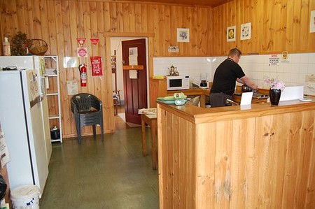 Deloraine Highview Lodge Backpackers - Accommodation Sunshine Coast 3
