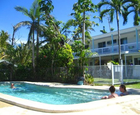 Absolute Backpackers Mission Beach - Accommodation Sunshine Coast 4