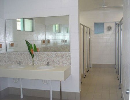 Absolute Backpackers Mission Beach - Accommodation Sunshine Coast 5