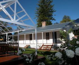The Cottage - Berry - Accommodation Sunshine Coast 0