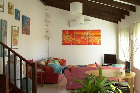 Art On Hart - Accommodation Sunshine Coast 3