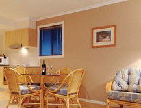 Aqualuna Beach Resort - Accommodation Sunshine Coast 2