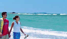 Aqualuna Beach Resort - Accommodation Sunshine Coast 3