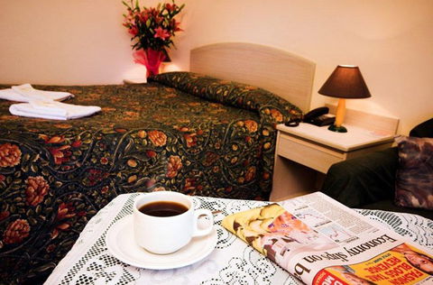 Midlands Motel - Accommodation Sunshine Coast 1