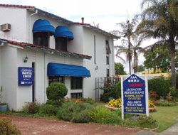Alabaster Motor Inn - Accommodation Sunshine Coast 0