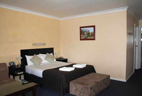 Taree Highway Motor Inn - Accommodation Sunshine Coast 1