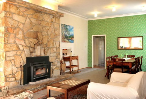Oakleigh Rural Retreat - Accommodation Sunshine Coast 0