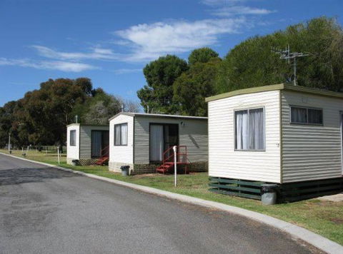 Leeton Caravan Park - Accommodation Sunshine Coast 2