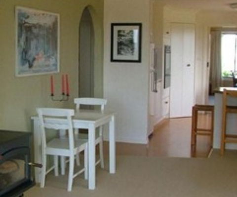 Cherry Tree Guesthouse - Accommodation Sunshine Coast 2