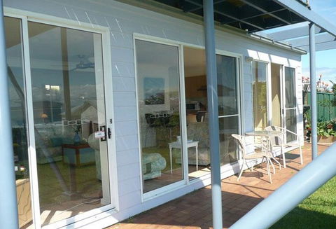Alexandra Suite - Accommodation Sunshine Coast 0