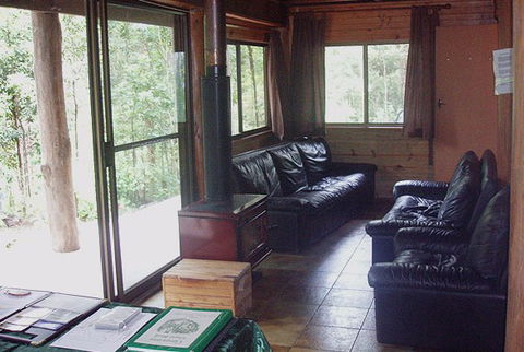 Carawirry Cabins - Accommodation Sunshine Coast 4