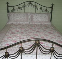 Camelot Retreat - Accommodation Sunshine Coast