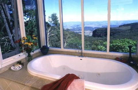 Clairvaux Cottages - Accommodation Sunshine Coast 4