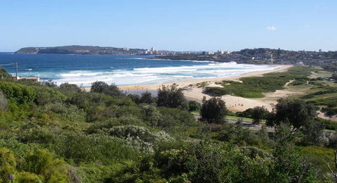 A Beach House Near Manly - Accommodation Sunshine Coast 4