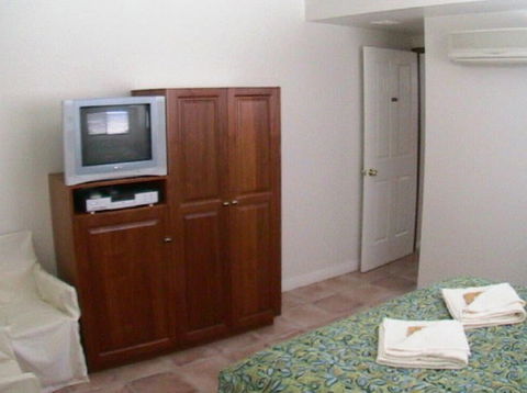 R & R @ Woodgate Beach - Accommodation Sunshine Coast 1