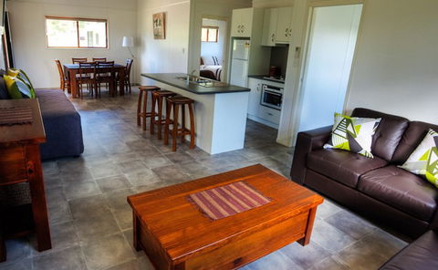 Killarney View Cabins And Caravan Park - Accommodation Sunshine Coast 1