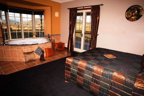 R On The Downs Rural Retreat - Accommodation Sunshine Coast 4