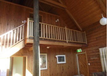 Warrigal - Chalet - Accommodation Sunshine Coast 0