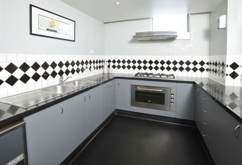 Sleep And Go Hotel, Preston - Accommodation Sunshine Coast 0