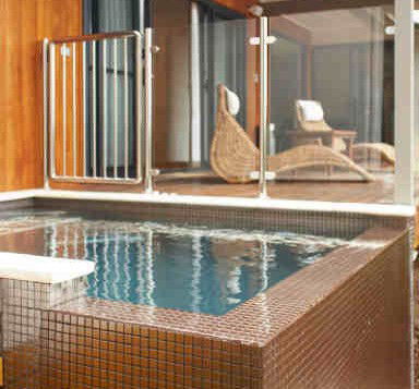 Chandeliers On Abbey - Accommodation Sunshine Coast 0