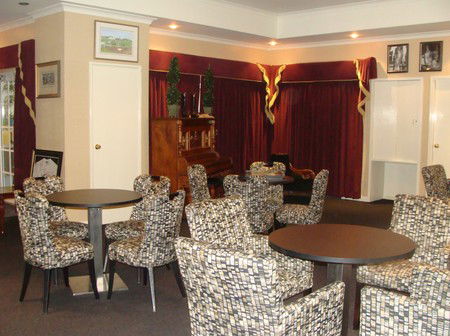 Langtrees Guest Hotel - Accommodation Sunshine Coast 1