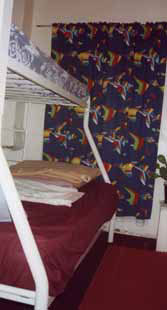 Aberdeen Lodge Backpackers - Accommodation Sunshine Coast 2
