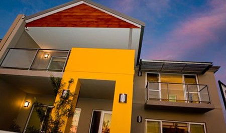 Champion Lakes Accommodation Waterside - Accommodation Sunshine Coast 0