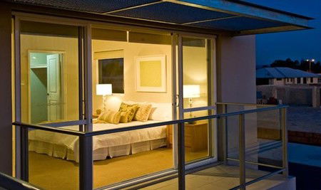 Champion Lakes Accommodation Waterside - Accommodation Sunshine Coast 3