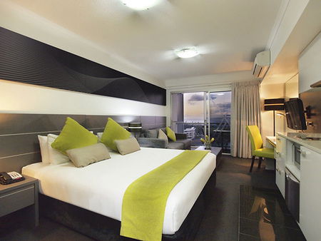 Oaks M On Palmer - Accommodation Sunshine Coast 1