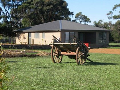 Al-Pac-Em Inn - Accommodation Sunshine Coast 0